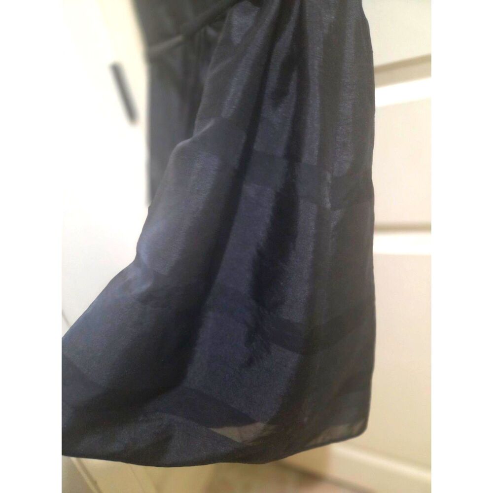 Little Black Dress by Taylor, size 6, petite, organza - Picture 4 of 8